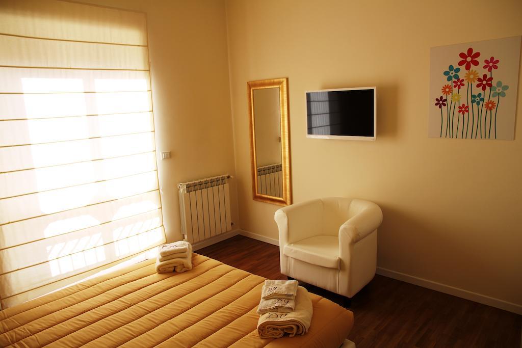 Domus Yenne Suites กาญารี ห้อง รูปภาพ