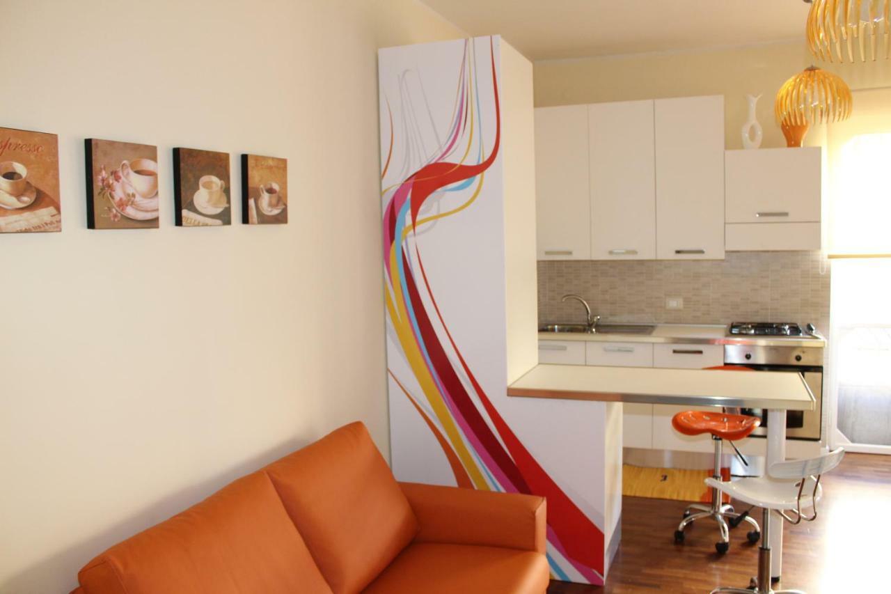 Domus Yenne Suites กาญารี ภายนอก รูปภาพ