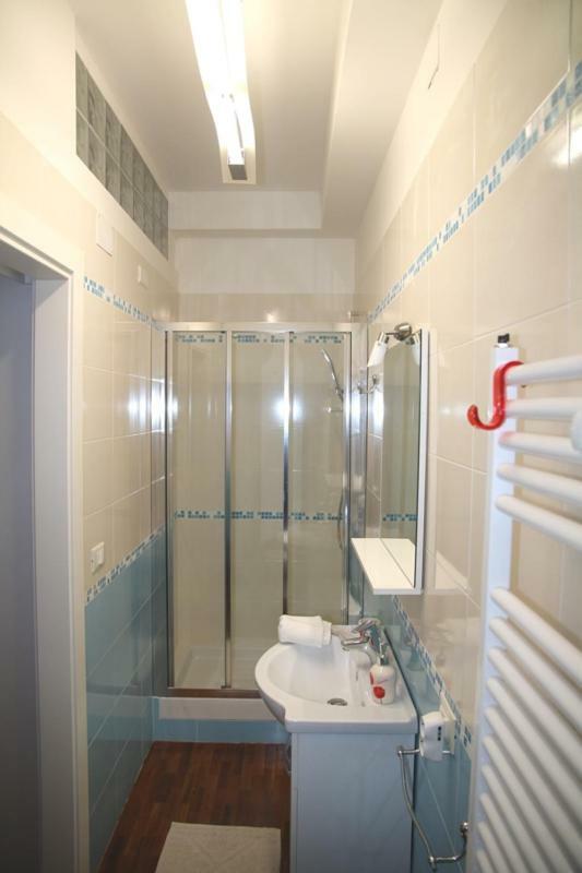 Domus Yenne Suites กาญารี ภายนอก รูปภาพ